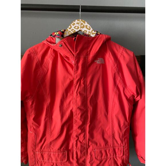 The North Face Girls Heatseeker Jacket | Large - Picture 2 of 8
